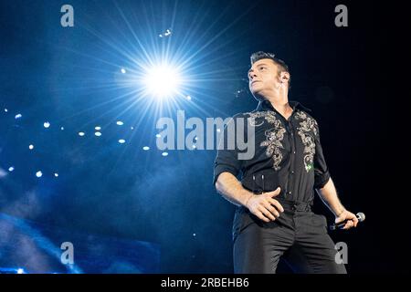 Stadio del Conero, Ancona, Italia, 08 luglio 2023, Tiziano ferro durante Tiziano ferro - TZN2023 - Concerto di musica per cantante italiano Foto Stock