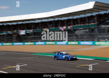 Silverstone, Gran Bretagna. 9 luglio 2023. #37 Ross Wylie (UK, Richardson Racing), Porsche Mobil 1 Supercup al Silverstone Circuit il 9 luglio 2023 a Silverstone, Gran Bretagna. (Foto di HIGH TWO) credito: dpa/Alamy Live News Foto Stock