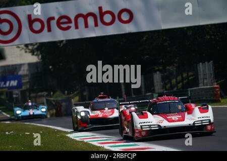 Monza, Italia. 9 luglio 2023. La PORSCHE PENSKE MOTORSPORT n. 5 (DEU), Porsche 963, Dane Cameron (USA), Michael Christensen (DNK), Frederic Makowiecki (fra) durante il FIA WEC - 6 ore di Monza - World Endurance Championship all'autodromo di Monza il 9 luglio 2023 a Monza, Italia. Crediti: Luca Rossini/e-Mage/Alamy Live News Foto Stock