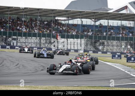 22 TSUNODA Yuki (jap), Scuderia AlphaTauri AT04, azione durante il Gran Premio di Formula 1 2023 Aramco British, decimo round del Campionato Mondiale di Formula 1 2023 dal 7 al 9 luglio 2023 sul circuito di Silverstone, a Silverstone, Regno Unito Foto Stock