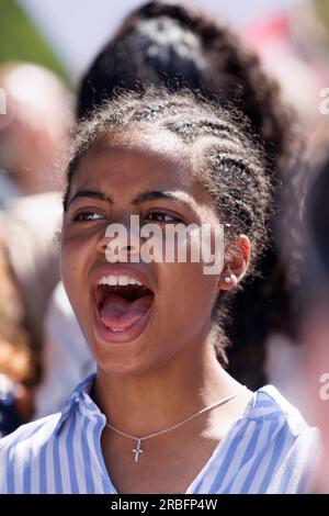 Portland, Stati Uniti. 8 luglio 2023. I ministeri Uniti hanno tenuto una "marcia Gesù" a Pioneer Square, Portland, Oregon, l'8 luglio 2023, in cui diverse migliaia di persone hanno cantato, pregato e poi marciato. Il loro messaggio era che solo Gesù e il cristianesimo potevano salvare Portland e gli Stati Uniti. (Foto di John Rudoff/Sipa USA) credito: SIPA USA/Alamy Live News Foto Stock