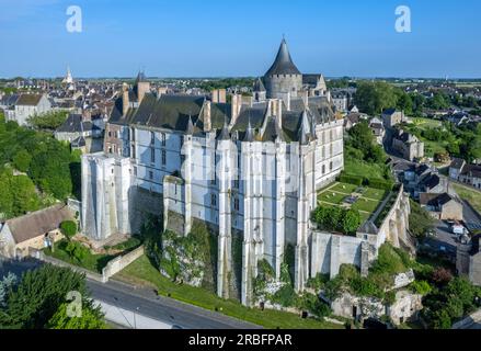 Francia, Eure-et-Loir (28), Châteaudun, le château (vue aérienne) // Francia, Eure-et-Loir, Châteaudun, il castello (vista aerea) Foto Stock