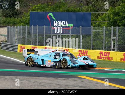 Monza, Italien. 8 luglio 2023. 07/08/2023, autodromo Nazionale di Monza, Monza, WEC - 6 ore di Monza, nella foto GLICKENHAUS RACING, Glickenhaus 007, Romain Dumas (fra), Ryan Briscoe (AUS), Olivier Pla (fra) crediti: dpa/Alamy Live News Foto Stock