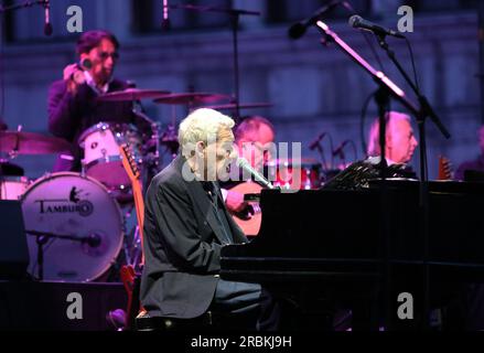 Italia, Venezia, 09 luglio 2023: Paolo Conte si esibisce in piazza San Marco a Venezia il 9 luglio 2023 a Venezia. Foto © Ottavia da re/sintesi/Alamy Live News Foto Stock