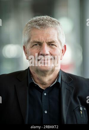 Francoforte, Deutschland. 10 ottobre 2014. FOTO D'ARCHIVIO: Roland JAHN compie 70 anni il 14 luglio 2023, Roland JAHN, Germania, attivista per i diritti civili, Responsabile della Stasi Records Authority BStU, il 10 ottobre 2014 Frankfurt Book Fair 2014 dall'8 al 12 ottobre 2014 a Francoforte sul meno/Germania Credit: dpa/Alamy Live News Foto Stock