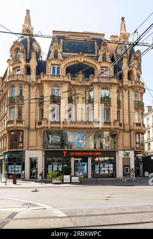 L'edificio in stile Art Deco "la Martre de France", situato sull'Avenue de la Liberation e su rue des Martyrs-de-Vingré. Saint-Étienne, dipartimento della Loira, fra Foto Stock
