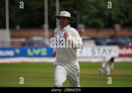 Chester le Street, 10 luglio 2023. Graham Clark schiera per il Durham Cricket contro il Gloucestershire nella partita LV= County Championship Division Two a Seat Unique, Riverside, Chester le Street. Crediti: Colin Edwards/Alamy Live News Foto Stock