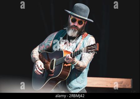 MADRID, MAD COOL FESTIVAL 2023, SPAGNA: Il musicista, cantante, cantautore e produttore discografico canadese City and Colour (vero nome Dallas Green), che si esibisce dal vivo sul palco del Mad Cool Festival 2023. Foto Stock