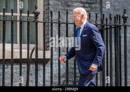 Downing Street, Londra, Regno Unito. 10 luglio 2023. Il primo ministro britannico, Rishi Sunak, dà il benvenuto al presidente degli Stati Uniti d'America, Joe Biden, a Downing Street, Londra, Regno Unito. Foto di Amanda Rose/Alamy Live News Foto Stock