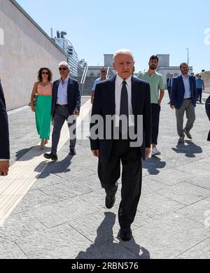 Napoli, Campania, ITALIA. 10 luglio 2023. 10/07/2023 Napoli, inaugurazione del nuovo sottopassaggio dal porto di Napoli a Piazza Municipio.nella foto: Il Presidente della regione Campania l'onorevole Vincenzo de Luca (Credit Image: © Fabio Sasso/ZUMA Press Wire) SOLO USO EDITORIALE! Non per USO commerciale! Crediti: ZUMA Press, Inc./Alamy Live News Foto Stock