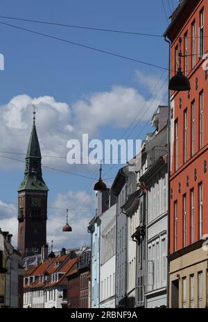 Caratteristici edifici antichi della città di Copenaghen Foto Stock