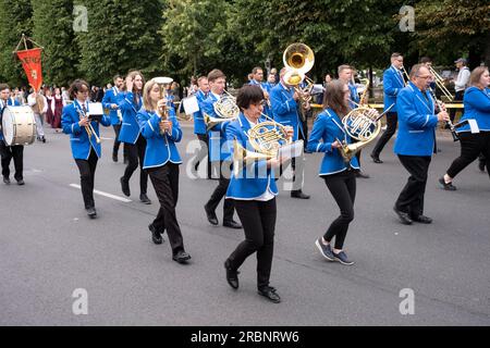 2023 Lettone Song and Dance Festival Parade, riga, Lettonia, 2 luglio 2023. Foto Stock