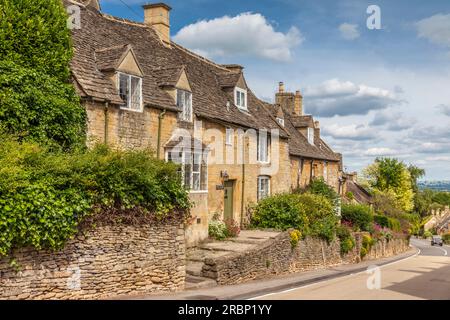 Il villaggio di Bourton-on-the-Hill, Cotswolds, Gloucestershire, Inghilterra Foto Stock