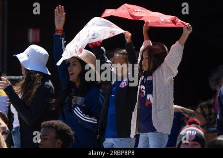 9 luglio 2023; San Jose, CA, Stati Uniti; i tifosi del Team USA fanno il tifo nel secondo tempo contro il Team Wales al PayPal Park. Foto: Stan Szeto - immagine dello sport Foto Stock