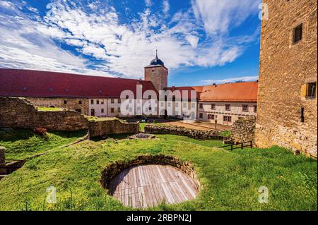 Il cortile del castello di Kapellendorf, Kapellendorf, Turingia, Germania Foto Stock