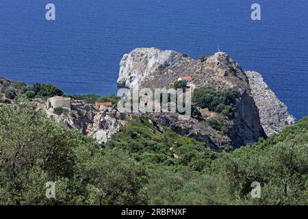 L'antico villaggio di Kastro sulla costa nord dell'isola di Skiathos, Sporadi settentrionali, Grecia Foto Stock