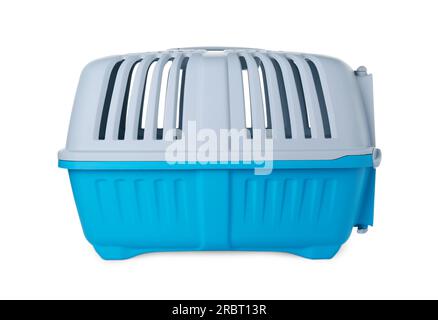 Trasportino per animali di colore azzurro isolato su bianco Foto Stock