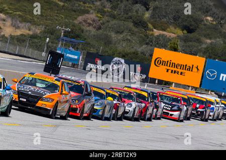 Monterey, CA, 01 maggio 2015: I team Continental Tire Sports Car Challenge si sfidano in pista con pneumatici Continental per una sessione di prove Foto Stock