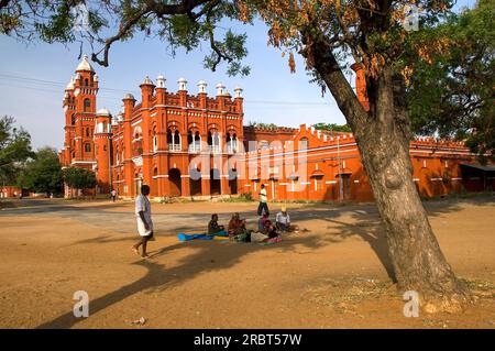 La meravigliosa architettura di Pudukkottai Court è una delle più grandi corti del Tamil Nadu. Pudukkottai divenne uno stato principesco dell'India britannica sotto la Foto Stock