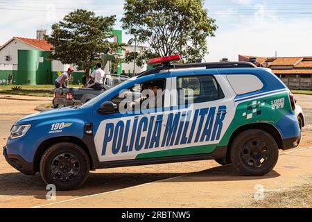 Apore, Goias, Brasile - 05 07 2023: Veicolo della polizia militare dello stato di goias Foto Stock