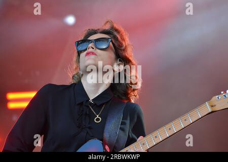 Anna Calvi in esibizione al Bristol Sounds, Bristol, Regno Unito. Giugno 25 2023. Foto Stock