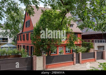 Strasburgo, Francia - 06 26 2023: Città di Strasburgo: Veduta del Wasserzoll, la vecchia dogana di Robertsau Foto Stock