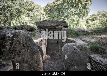 Wayland's Smithy Neolithic Long Barrow on the Ridgeway, Oxfordshire, Regno Unito Foto Stock