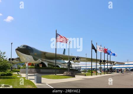 Vietnam Veterans Memorial Park B-52G Stratofortress 59-2584 Midnight Express, museo del volo strategico per bombardieri a lungo raggio Seattle, Washington State USA Foto Stock