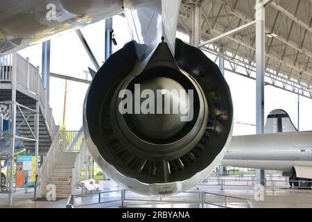 Vista posteriore del motore del primo Jumbo jet RA001 Boeing 747-121 AirlinerIl Museum of Flight Seattle Washington State USA Foto Stock