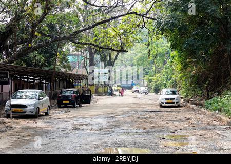 Strada al confine con l'Indo Bangladesh, Meghalaya, India Foto Stock