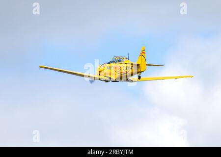 Navy Wings - 1952 Harvard T-6 «G-NWHF» aviotrasportato allo Shuttleworth Military Airshow il 2 luglio 2023. Foto Stock