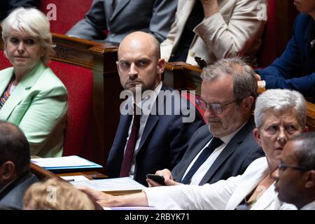 Parigi, Francia. 11 luglio 2023. Ministro delegato francese per la transizione digitale e le telecomunicazioni Jean Noel Barrot durante una sessione di interrogazioni al governo presso l'Assemblea nazionale a Parigi l'11 luglio 2023. Foto di Raphael Lafargue/ABACAPRESS.COM Credit: Abaca Press/Alamy Live News Foto Stock