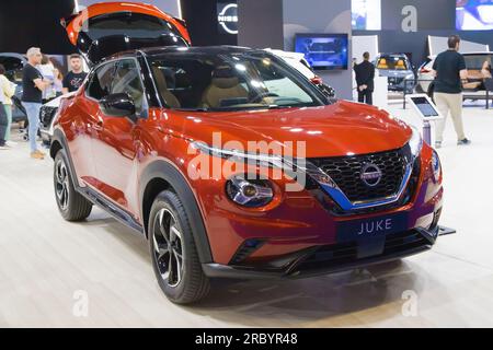 Barcellona, Spagna - 14 maggio 2023: Nissan Juke N-Design Hybrid Auto in mostra all'Automobile Barcelona 2023 di Barcellona, Spagna. Foto Stock