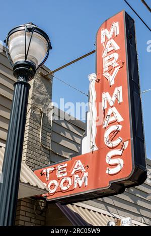 Atlanta Georgia, ristorante Mary mac's Tea Room, insegna esterna al neon, cena all'aperto, caffè informale, bistrot, affari Foto Stock