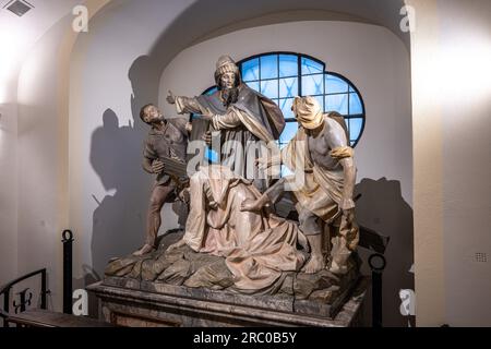 Interno della Buergersaalkirche, la chiesa del municipio di Monaco, Germania. È stato costruito nel 1709 ed è un edificio storico nel centro della città di Mu Foto Stock