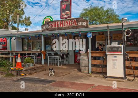 Sheringa Store and FUEL STOP, Flinders Highway, Elliston, South Australia Foto Stock