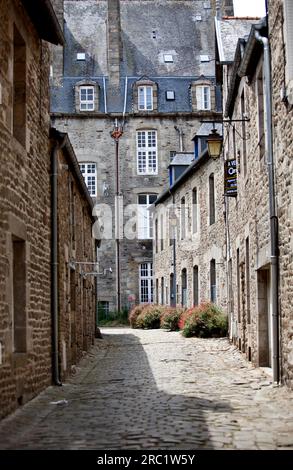 Vista sulla città vecchia di Dinan in Bretagna Foto Stock