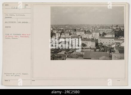 Immagine che mostra una vista di Vincennes dal tetto del Photo Lab a Parigi, Francia. Preso il 5 settembre 1918 dal tenente Sears della S.C.U.S.R. Nessuna data di rilascio specifica menzionata. Rilasciato da A.E.F. Censor. Catturati per scopi di documentazione durante la prima guerra mondiale Foto Stock