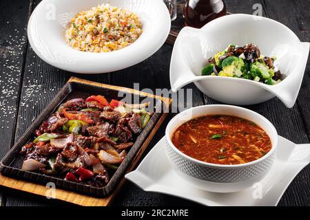 Primo piano sul pranzo asiatico Foto Stock