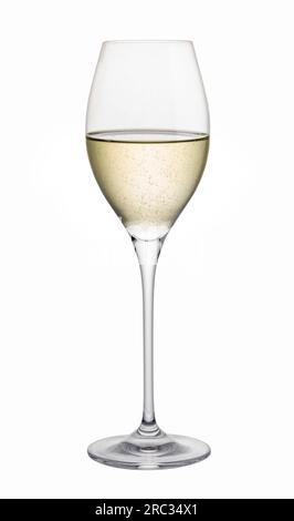 Prosecco secco secco e frizzante, squisito vino italiano in bicchiere isolato su fondo bianco Foto Stock