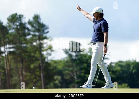 L'inglese Tommy Fleetwood sul quarto verde durante la Pro-Am davanti al Genesis Scottish Open 2023 al Renaissance Club di North Berwick. Data foto: Mercoledì 12 luglio 2023. Foto Stock