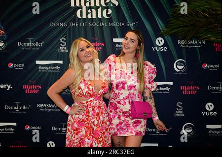 Marlisa Rudzio alias Mrs. Marlisa und und Elli Loretta beim Mates Date Influencer Event auf der Berlin Fashion Week Primavera/Estate 2024 a der Berliner Foto Stock