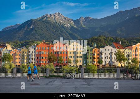 Innsbruck, Inn River, Chiesa dei Gesuiti, Tirolo, Austria Foto Stock