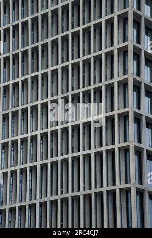 Facciate di edifici moderni nel quartiere culturale di West Kowloon, Hong Kong, Cina Foto Stock