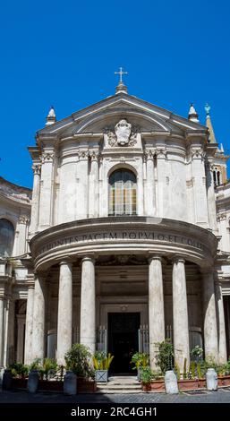 Roma, Lazio, Italia, il Chiostro del Bramante è un edificio rinascimentale italiano progettato dall'architetto Donato Bramante Foto Stock