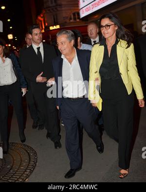 Avant-première au Grand rex : Qu'est-ce qu'on a tous fait au Bon Dieu - Parigi Francia, 10 avril 2014. Foto Stock