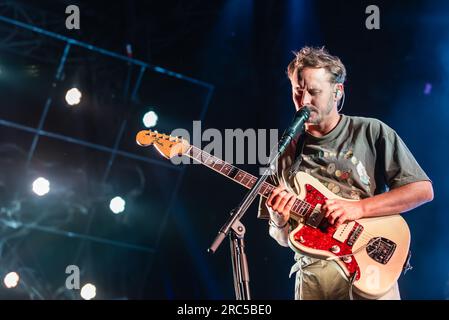 Trencin, Slovacchia. 7 luglio 2023. Ben Howard, cantante e cantautore inglese si esibisce dal vivo sul palco durante il Pohoda Festival 2023 all'aeroporto di Trencin. Il festival Pohoda è il più grande festival musicale estivo all'aperto della Slovacchia. (Foto di Tomas Tkacik/SOPA Images/Sipa USA) credito: SIPA USA/Alamy Live News Foto Stock