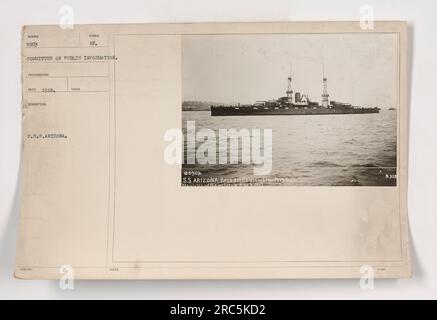 Vista a grandi linee della USS Arizona scattata il 3 aprile 1918. La fotografia mostra la USS Arizona, una nave da battaglia degli Stati Uniti, dalla prua del porto. L'immagine dà un'occhiata chiara della nave, evidenziandone le dimensioni e la struttura. La fotografia è stata scattata da un fotografo del comitato di informazione pubblica durante la prima guerra mondiale Foto Stock