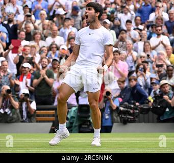 Londra, GBR. 12 luglio 2023. London Wimbledon Championships Day 10 12/07/2023 Carlos Alcaraz (ESP) vince il quarto di finale del match credito: Roger Parker/Alamy Live News Foto Stock