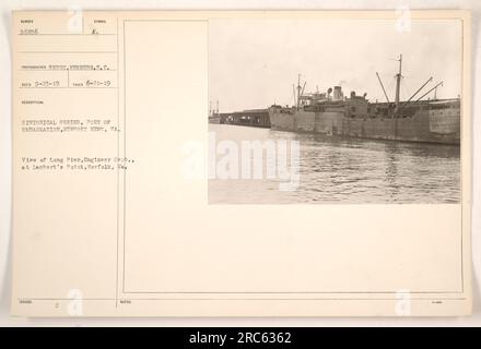 Veduta del Long Pier, Dipartimento tecnico, a Lambert's Point, Norfolk, Virginia. Questa immagine fa parte della serie storica che documenta le attività al porto di imbarco a Newport News, Virginia, durante la prima guerra mondiale La foto è stata scattata il 21 giugno 1919 da Serot. Newberg, S.C., ed è etichettato con il numero di riferimento 56836. Foto Stock